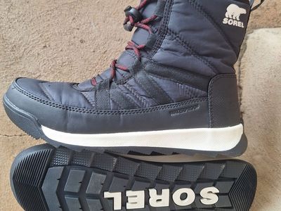 Fabulous Womens Sorel Whitney II Short Lace Waterproof Boots Sz 5