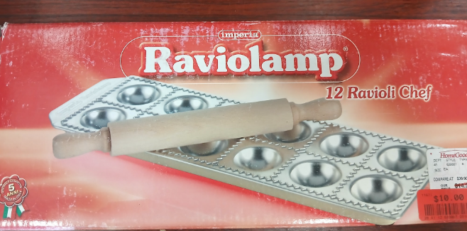Imperia Raviolamp 12 Ravioli Chef Maker with Rolling Pin - New in Box-Extras
