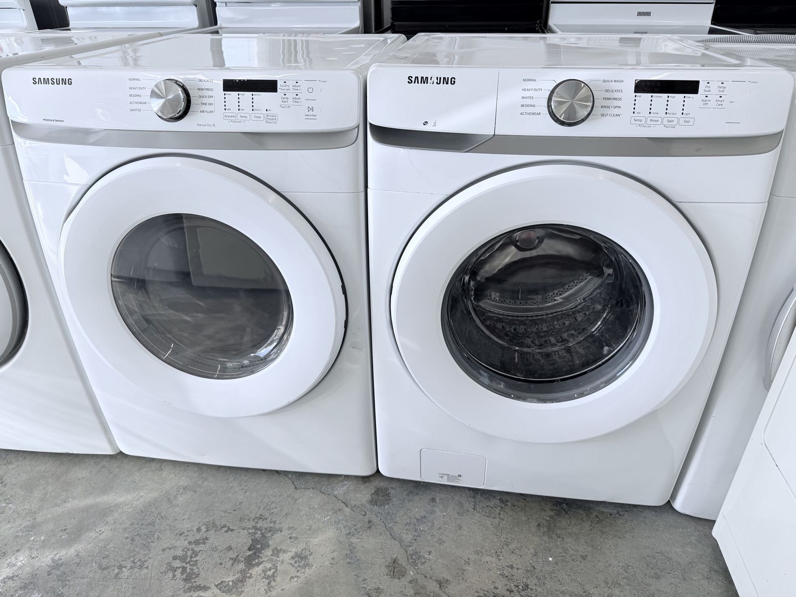 Samsung Washer And Dryer Electric /Stackable