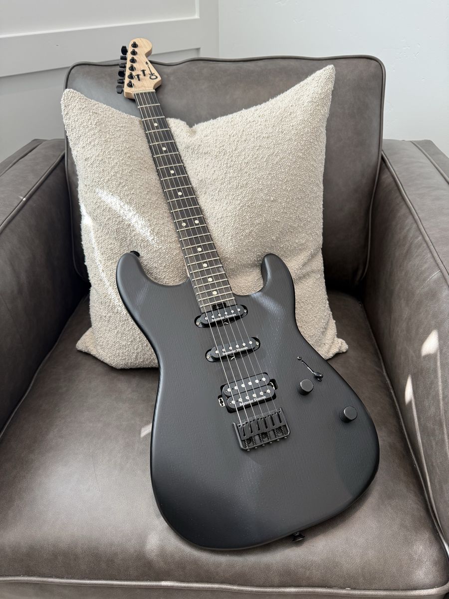 Charvel Pro-Mod San Dimas Sassafras HH HT
