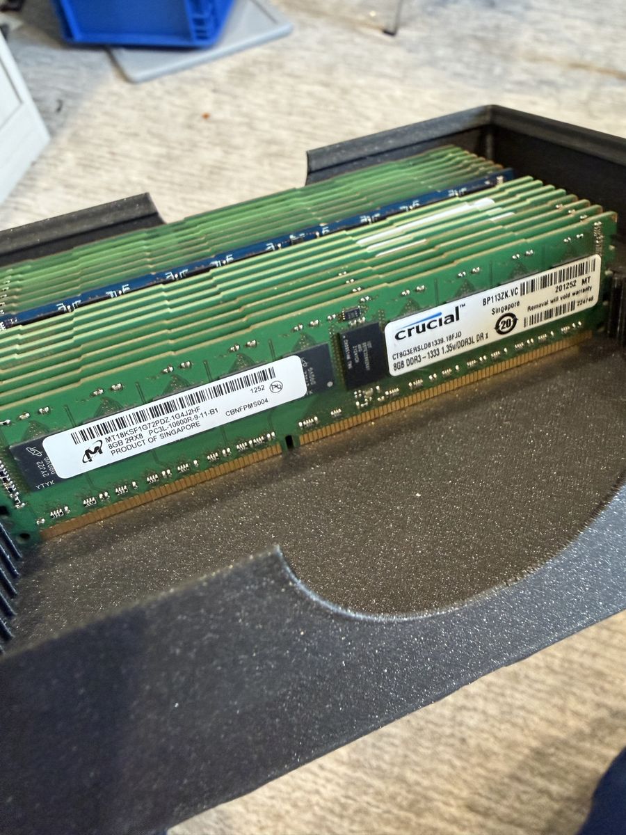128GB ECC DDR3