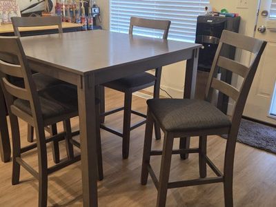 5 PIECE KITCHEN TABLE : MUST GO BY 24TH
