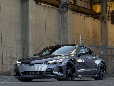 2022 Audi e-tron GT quattro Premium Plus