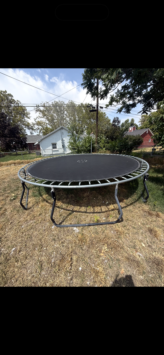Trampoline 