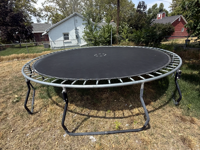 Trampoline