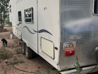 2002 Gulfstream Make 5th wheel