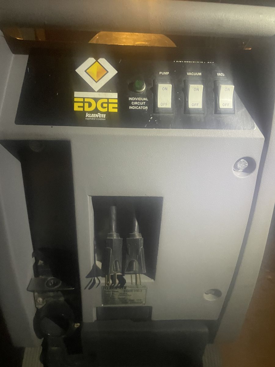 Floor/carpet Cleaner, Steamer Extractor.