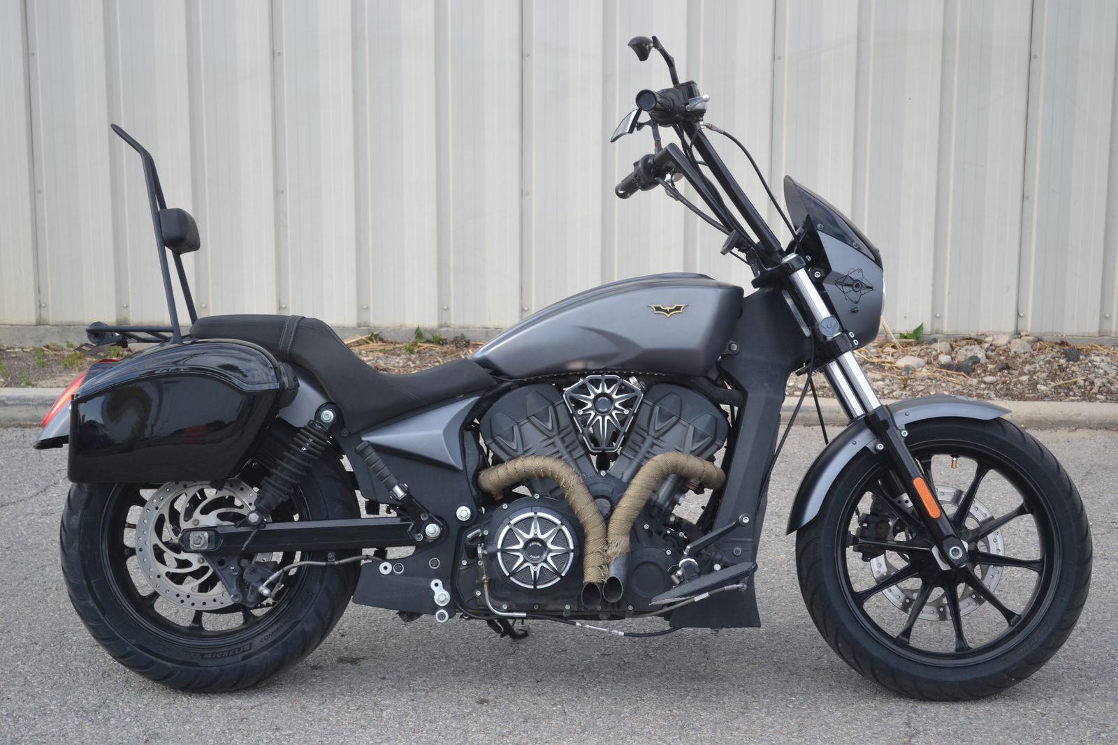2017 Victory Octane - Sport Cruiser - Indian Scout twin