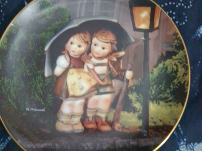 M.J. Hummel Stormy Weather plate