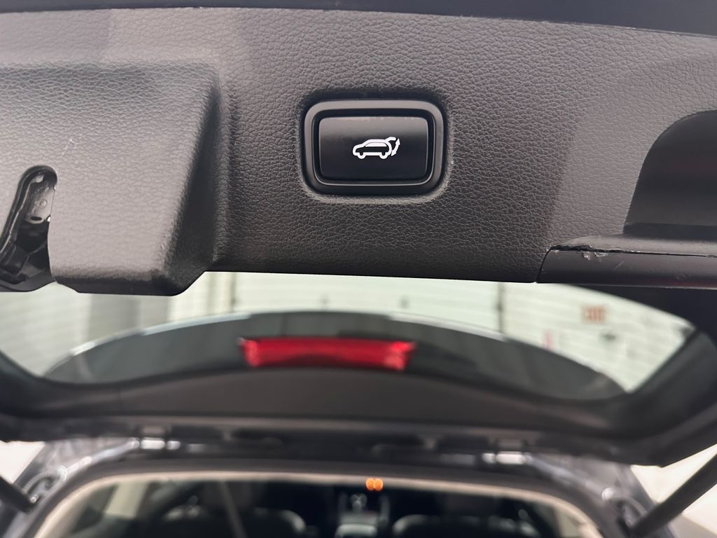 Main image 40