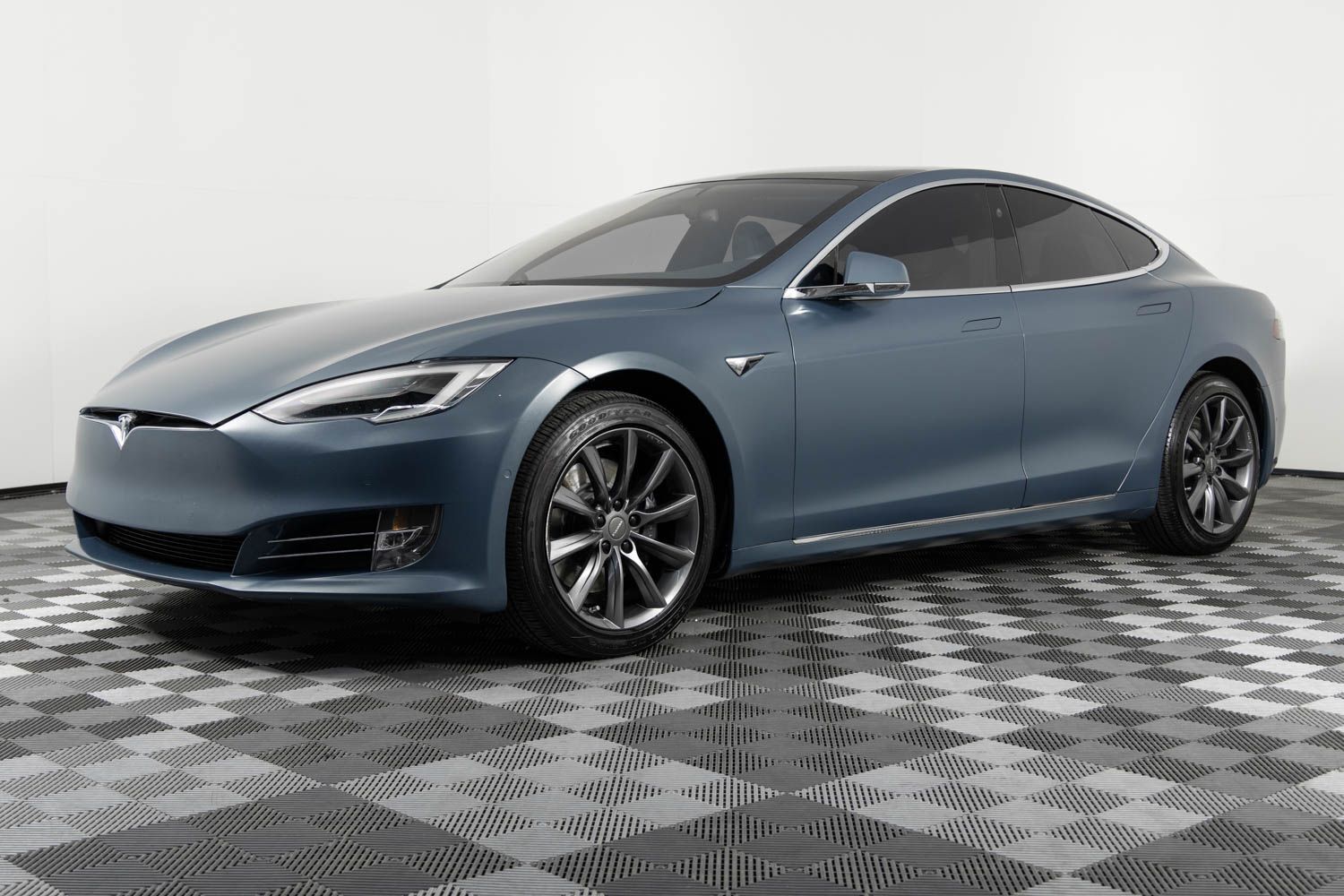 2020 Tesla Model S Long Range Plus
