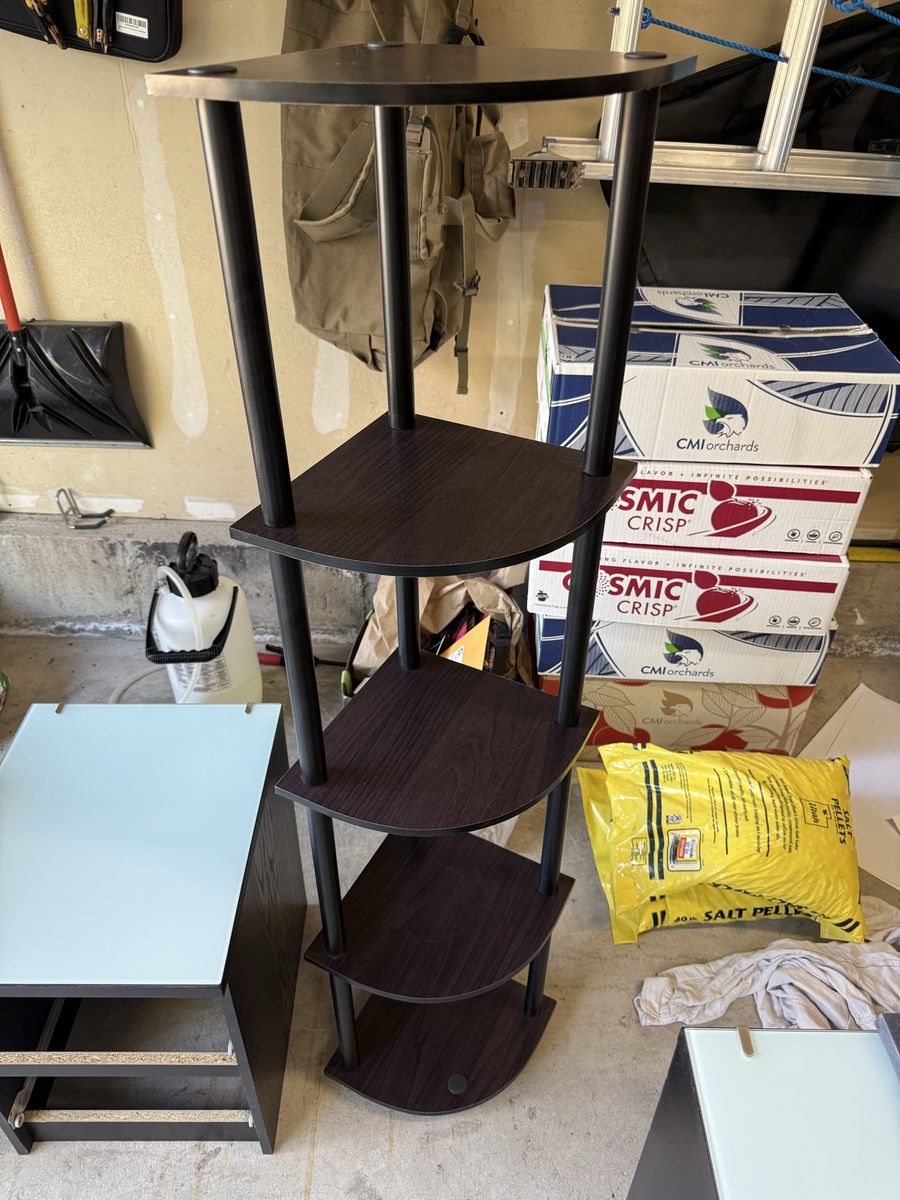 Main image 6