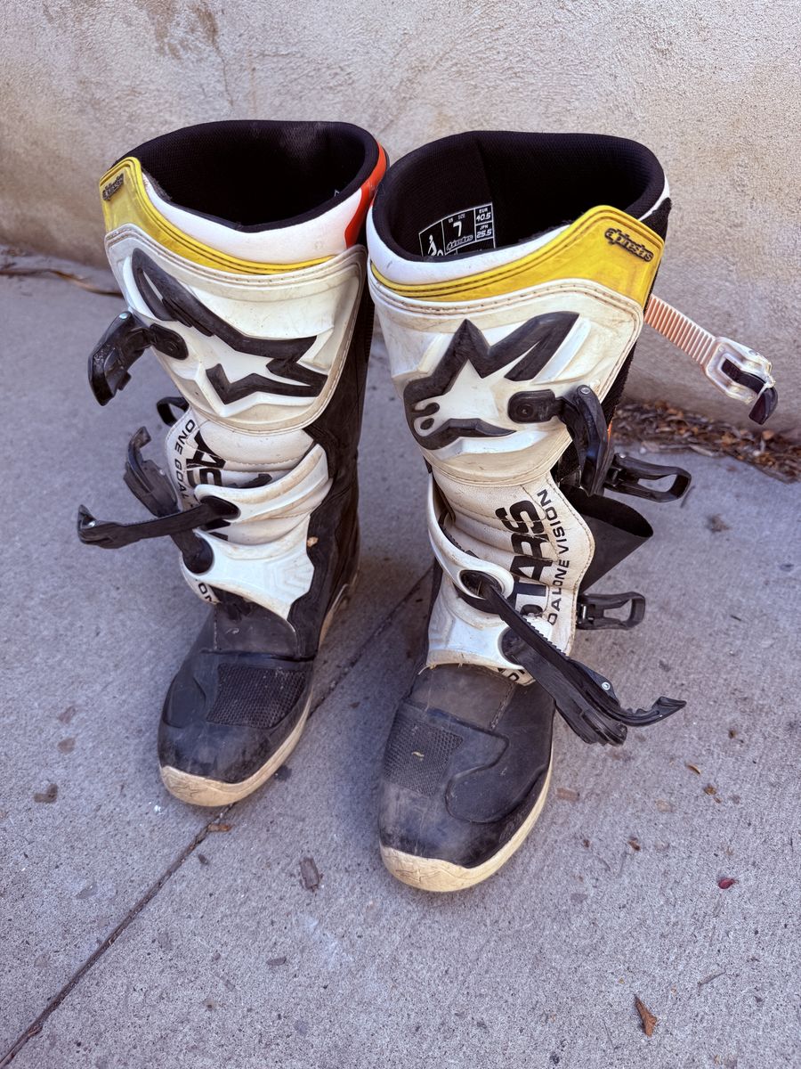 Alpinestars Tech 3 Motocross Boots Men's US 7 - Black/White/Yellow/Red, MX/Off-Road