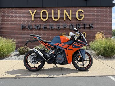 2023 KTM RC 390