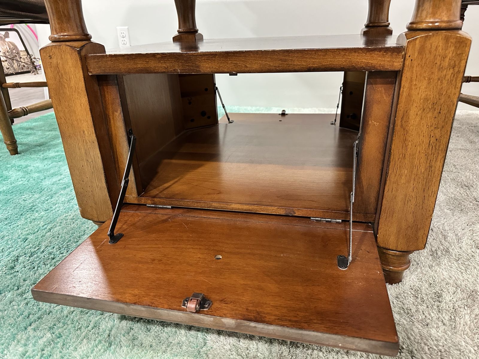 Main image 5