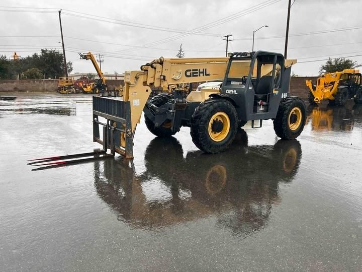 2017 Gehl RS10-55 Telehandler