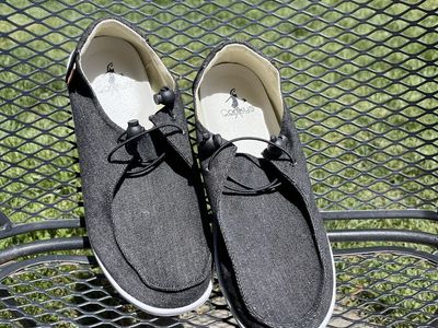 Shoes size 9