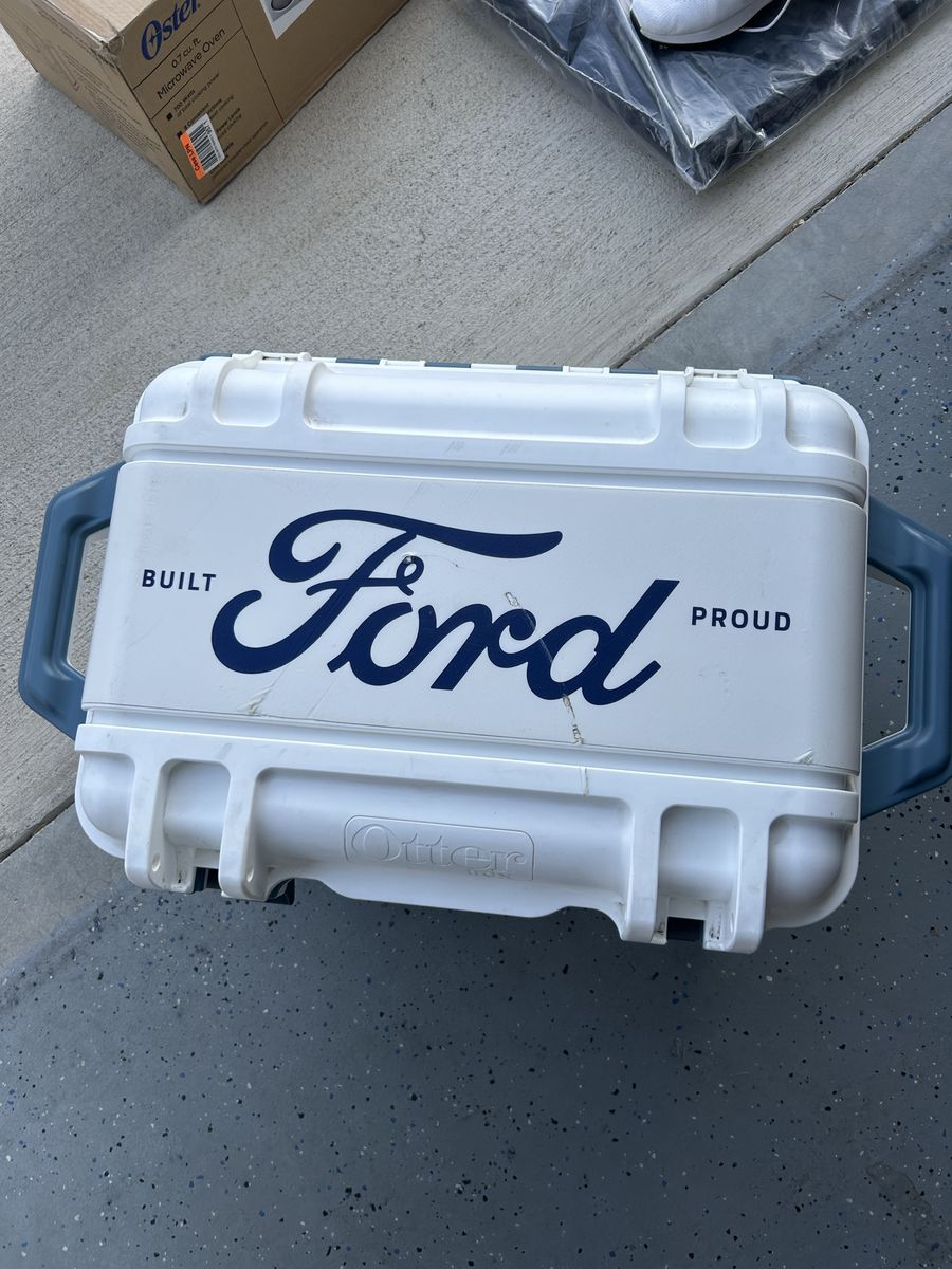 OtterBox Venture 45 Quart Cooler White - Built Ford Proud Limited Edition