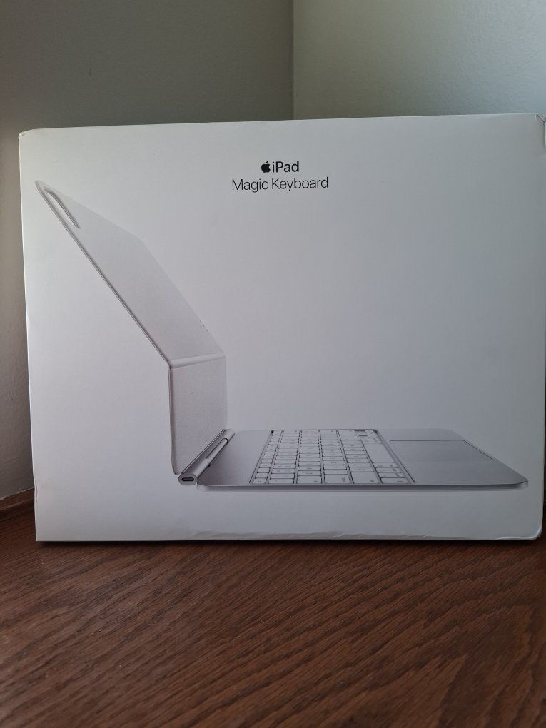iPad Magic Keyboard - Never Used