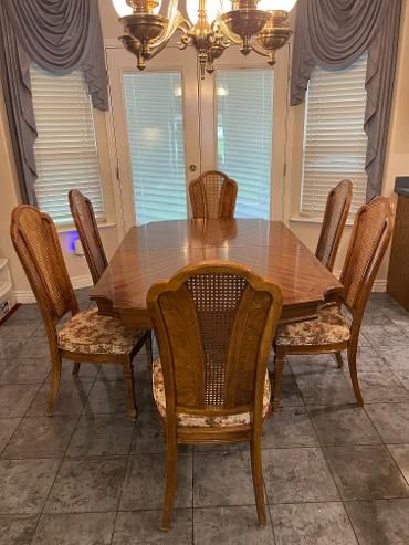 Kitchen Dining Table - Moving Sale