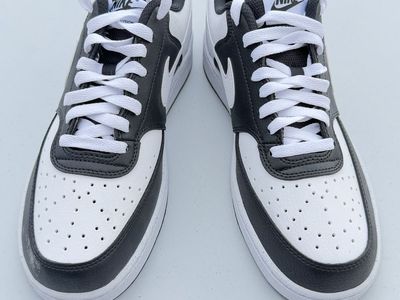 Nike Court Vision Low Shoes Men's 8.5/Women's 10 Black/White HM9862-001 New