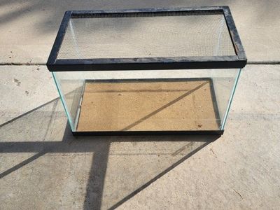 10 gallon reptile aquarium.