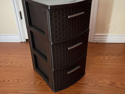 Sterilite 3-Drawer Dark Espresso Brown Weave Plastic Storage Tower