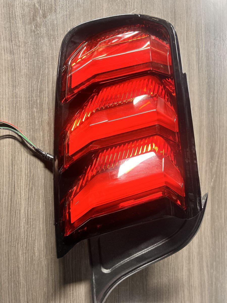 Ford Mustang S550 Drivers Side Tail Light