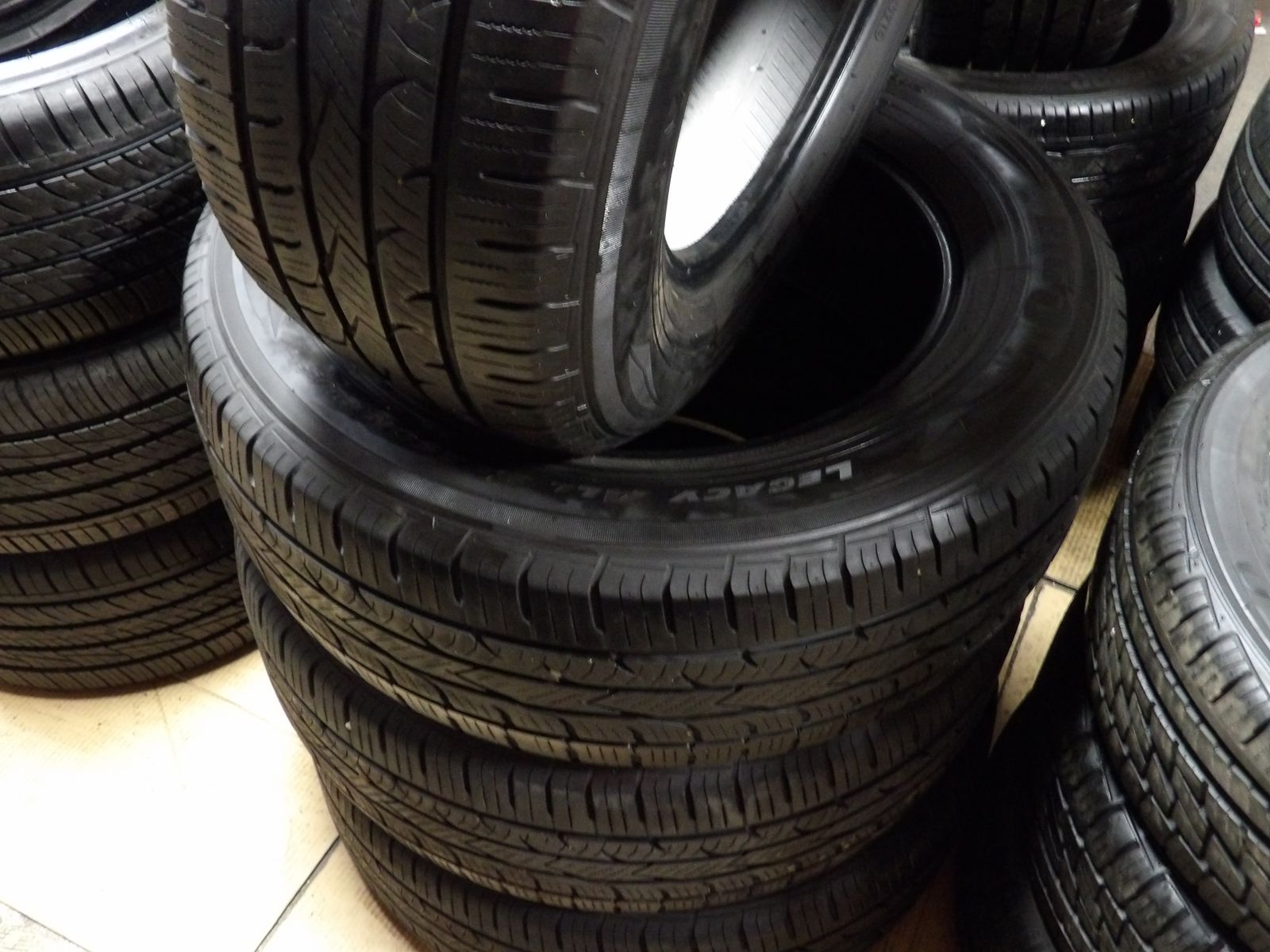 235/65R17 BIG O LEGACY ALL SEASON SET OF USED TIRES