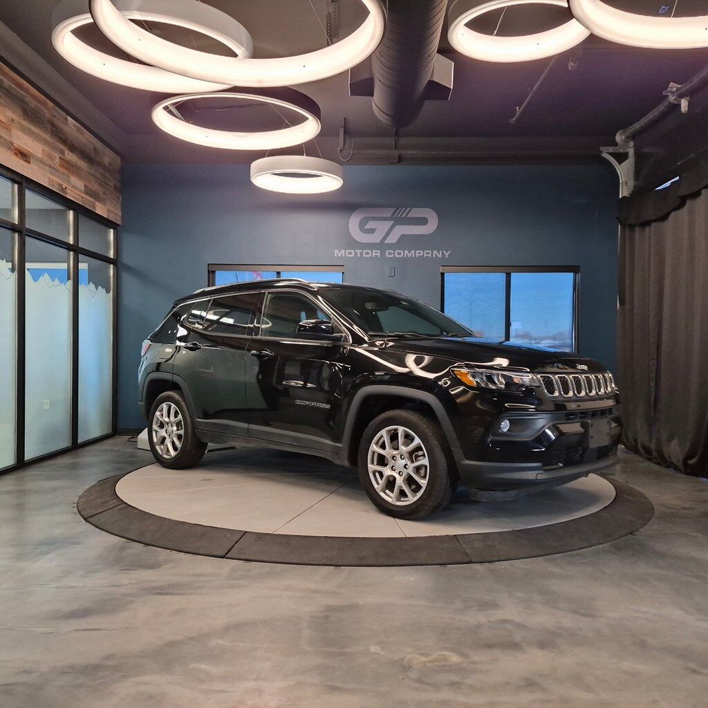 2023 Jeep Compass Latitude Lux