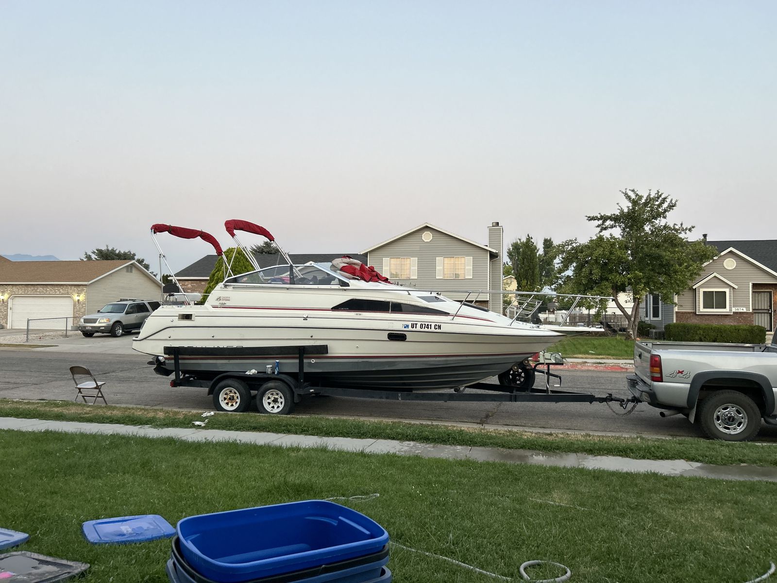 26 Foot Bayliner Cabin Cruser