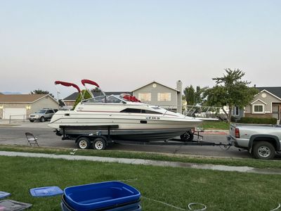 26 Foot Bayliner Cabin Cruser
