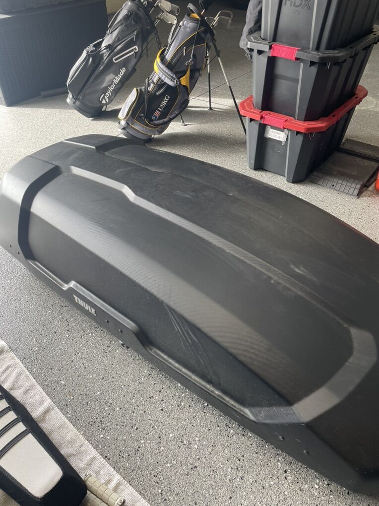 Thule Roof mounted Force XT L