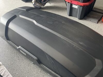 Thule Roof mounted Force XT L