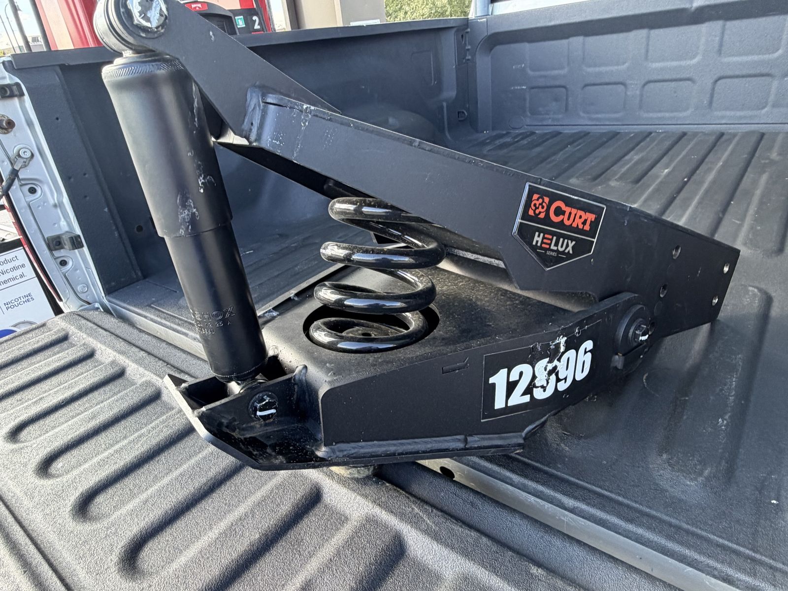 Curt Helux Series 5th Wheel Shock & Spring Assembly