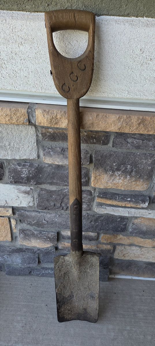 Antique Keeler Flat Shovel