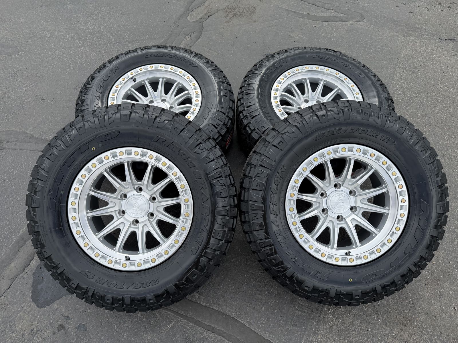 New 285/70r17 Nitto Silver Arena 6x135 Ford F150 6