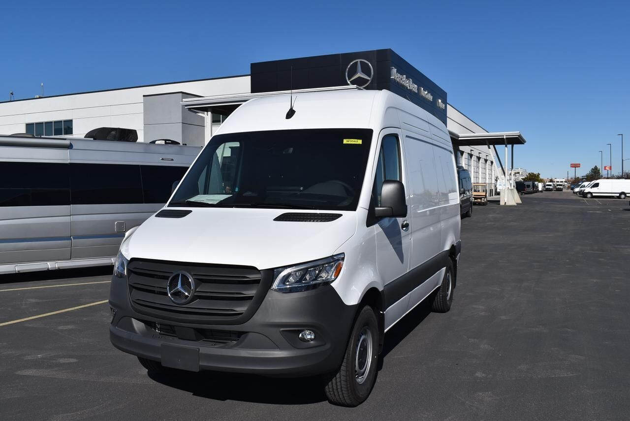 2025 MERCEDES-BENZ SPRINTER 2500