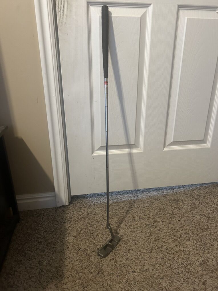 Rainbow Lefty Putter