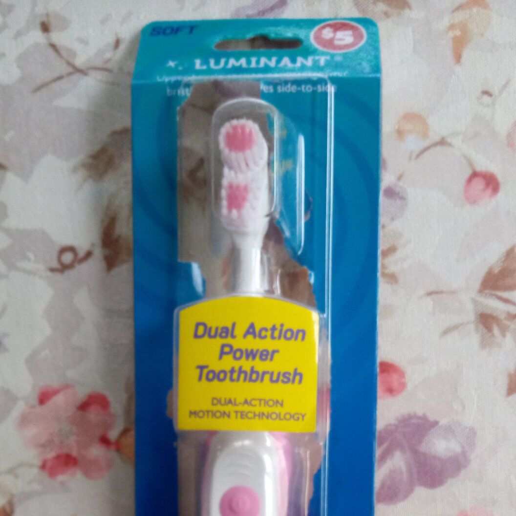 New Dual Action Battery Power Toothbrush