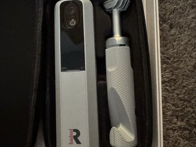 Rapsodo MLM2PRO Mobile Launch Monitor & Golf Simulator with Case & Golf Balls