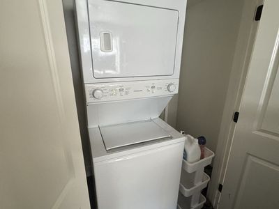 Frigidaire stacked Washer & Gas Dryer Combo – $150