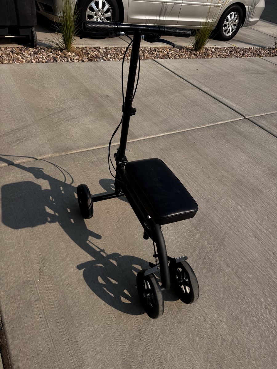 Black Folding Knee Scooter