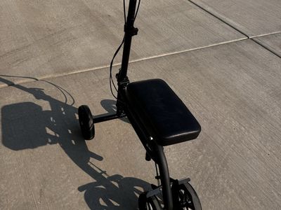 Black Folding Knee Scooter
