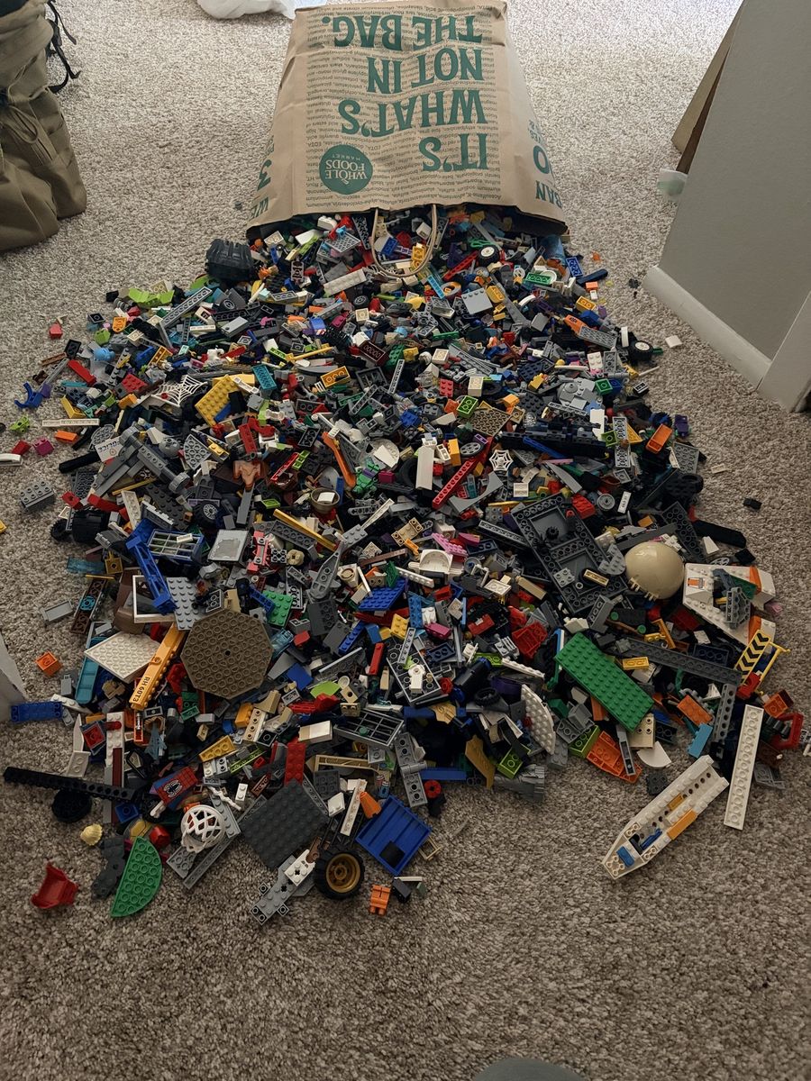 Large Assorted LEGO Brick Lot - Mixed Bulk Pieces in Bag 16lbs
