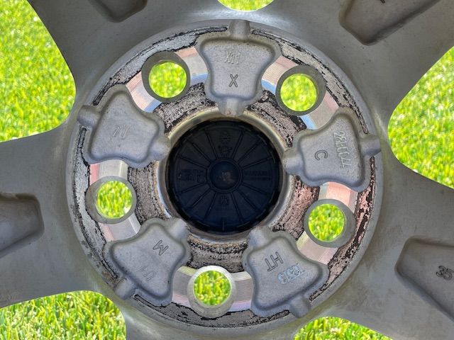 Main image 6
