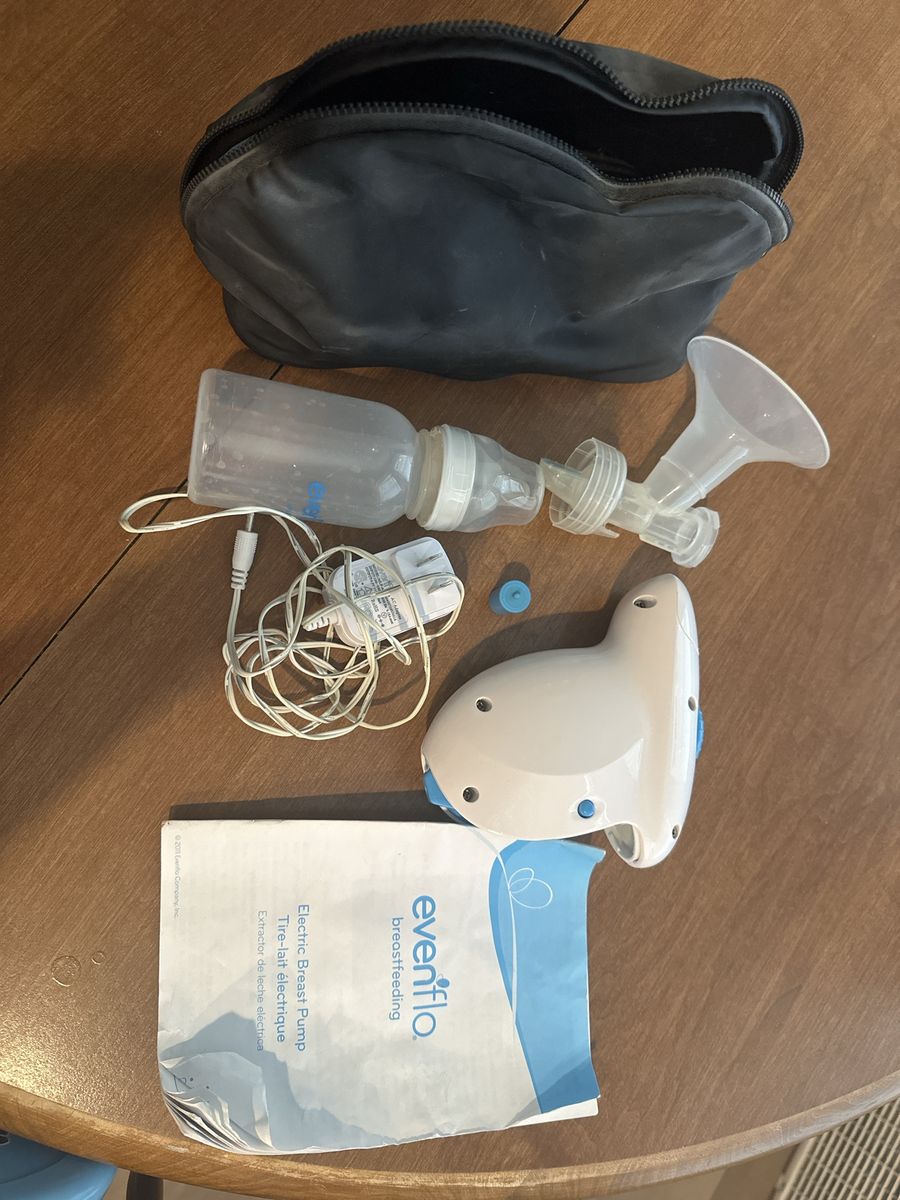 Evenflo Electric Breast Pump with Bottle, Charger, and Carry Bag - Used, Good Condition