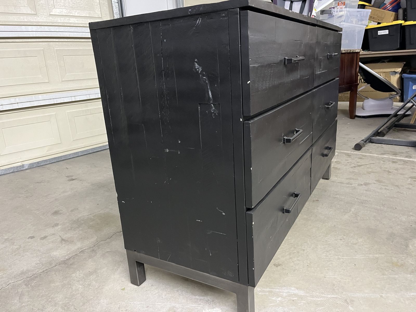 Black 6-Drawer Dresser