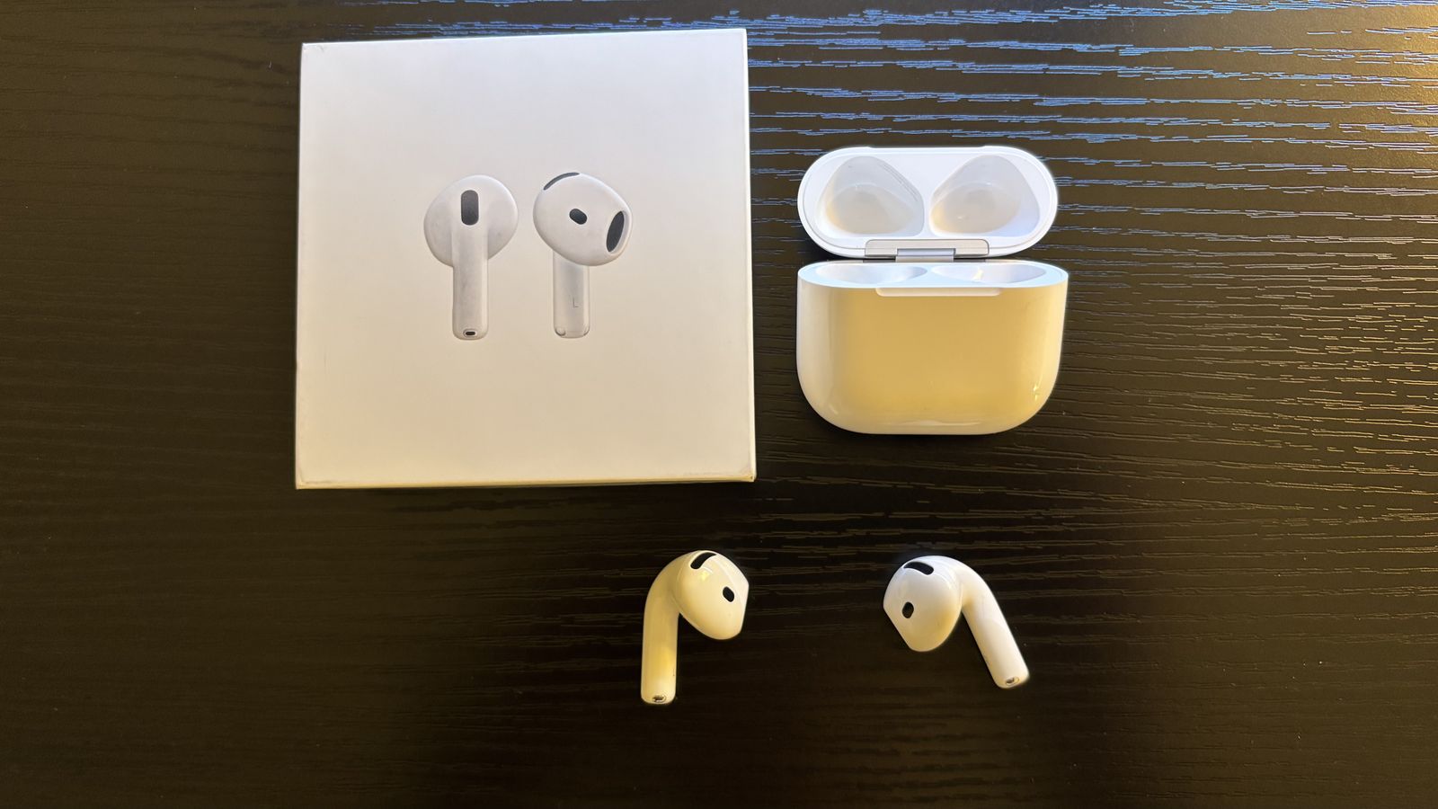 Apple AirPods 4