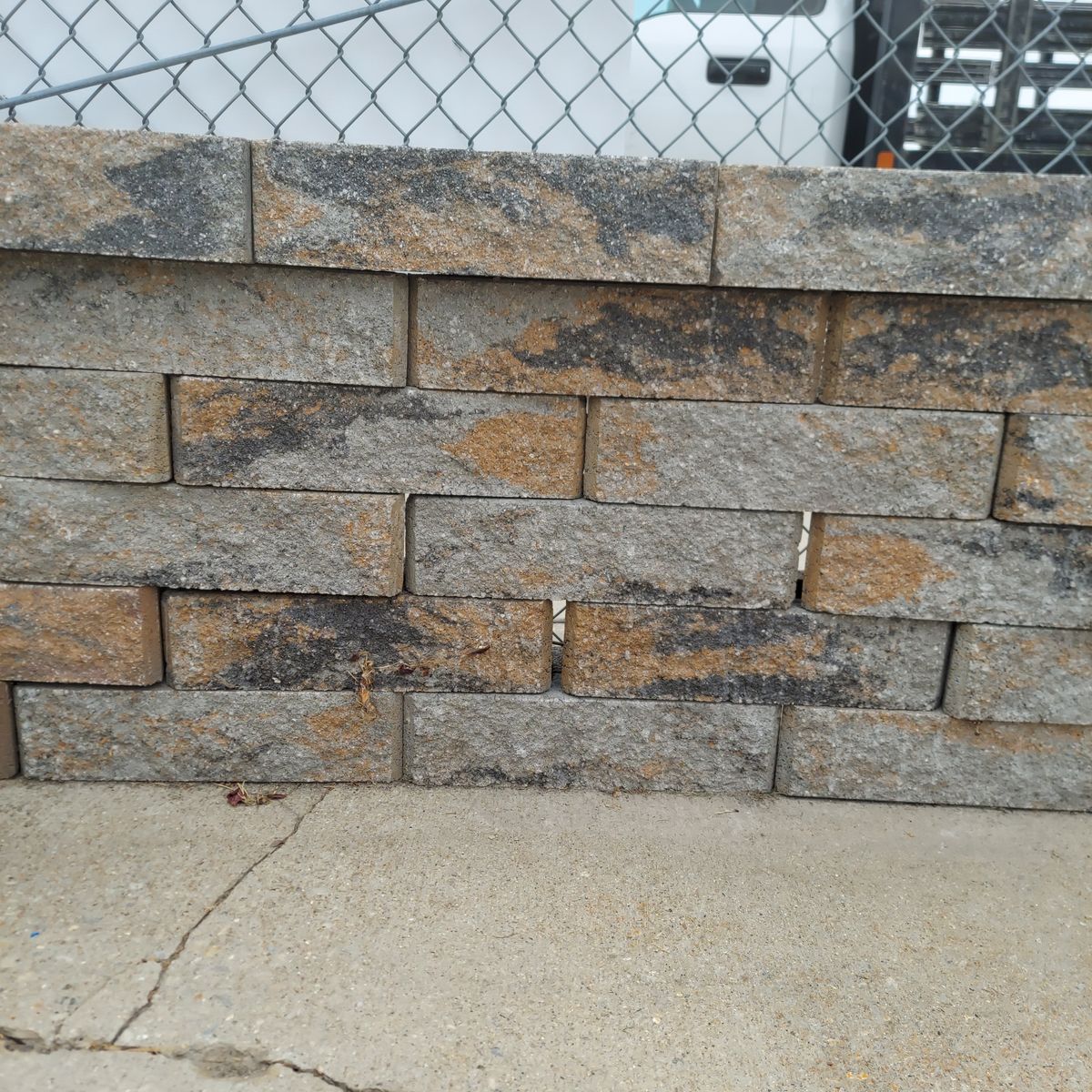 GOLD COAST MESA WALL BLOCKS (6x4x16)